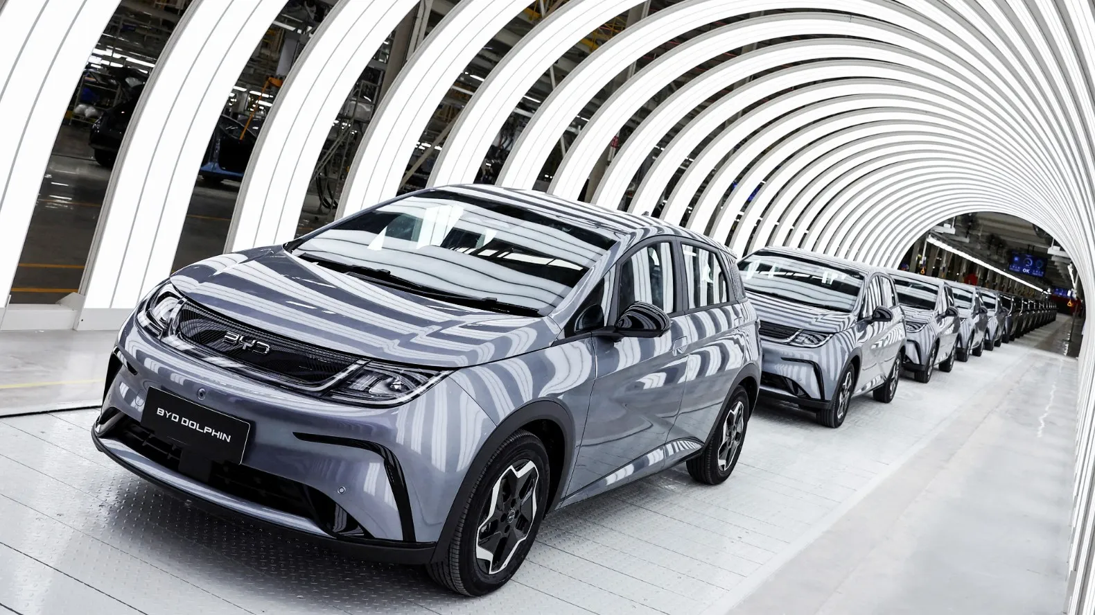 ทำไมจีนสั่งเบรกส่งออกรถ EV ปี 2569 วิเคราะห์อนาคตตลาดโลกและทิศทางหุ้น