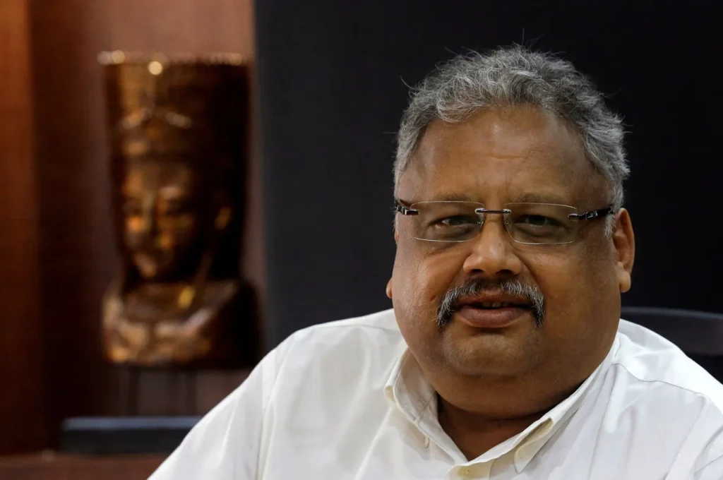 จากเงินหลักพันสู่พอร์ตพันล้าน ถอดบทเรียนเปลี่ยนชีวิตจาก Rakesh Jhunjhunwala