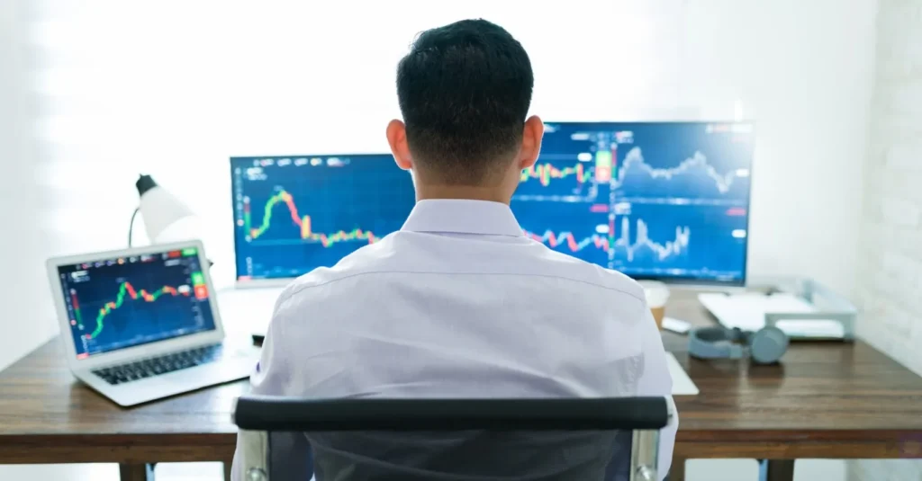 เงินท่วมตลาด เจาะลึกฟองสบู่ดีลลงทุน 2026 หุ้นจะพุ่งต่อหรือรอวันล่ม