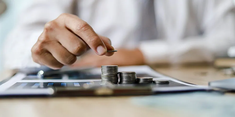 กนง. ลดดอกเบี้ย 1.25% กระทบหุ้น-เงินบาท-SMEs อย่างไร เปิดโอกาสลงทุนที่ต้องรู้