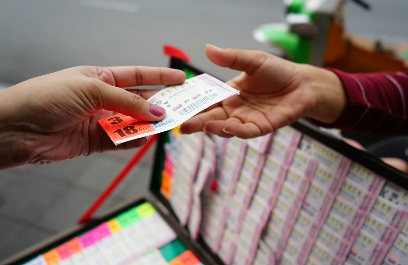 หวยเกษียณ คืออะไร? เปิดทุกเงื่อนไข วิธีซื้อหวยเกษียณ อัปเดตล่าสุด 