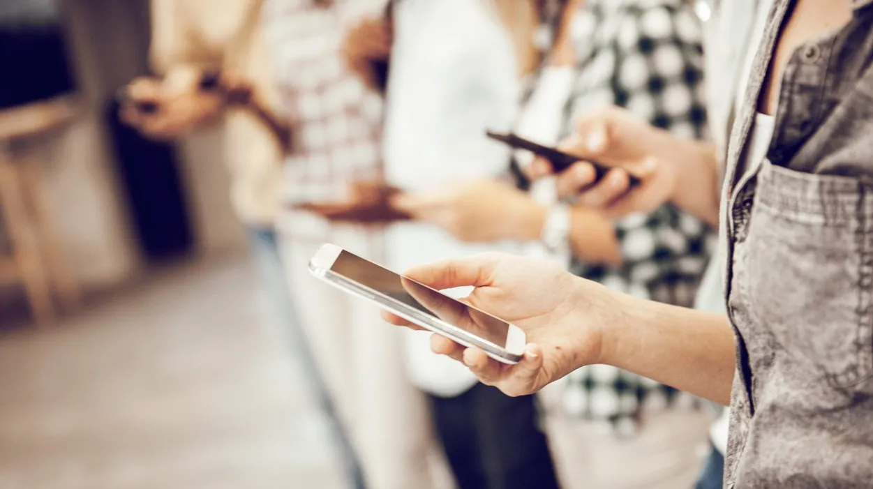 Cell Broadcast สัญญาณเตือนชีวิตคนไทย ระบบเตือนภัยพันล้านจะพร้อมเมื่อไหร่?