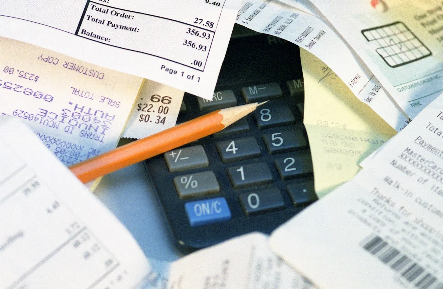 วิเคราะห์ Negative Income Tax (NIT) สวัสดิการแห่งอนาคต หรือวิกฤตการคลังไทย?