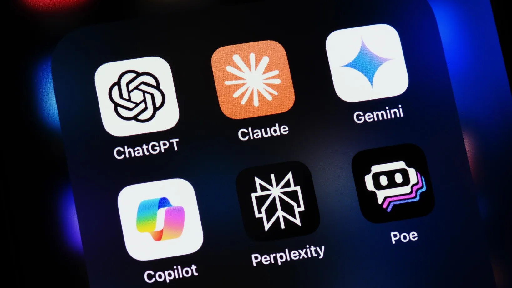 ทำไม ยิ่งใช้ AI บ่อย สมองยิ่งทำงานน้อยลง อาจทำให้เราโง่ลงเร็วขึ้น?