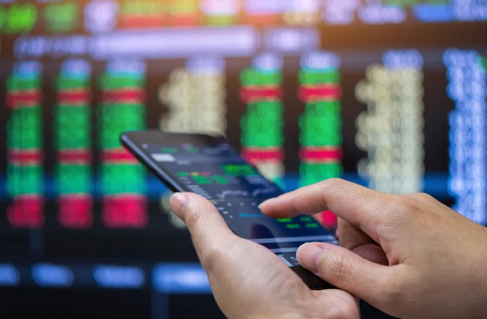 วิเคราะห์หุ้น ADVANC 2Q68 ทำไมถึงเติบโตได้ยั่งยืนพร้อมจ่ายเงินปันผลที่น่าสนใจ