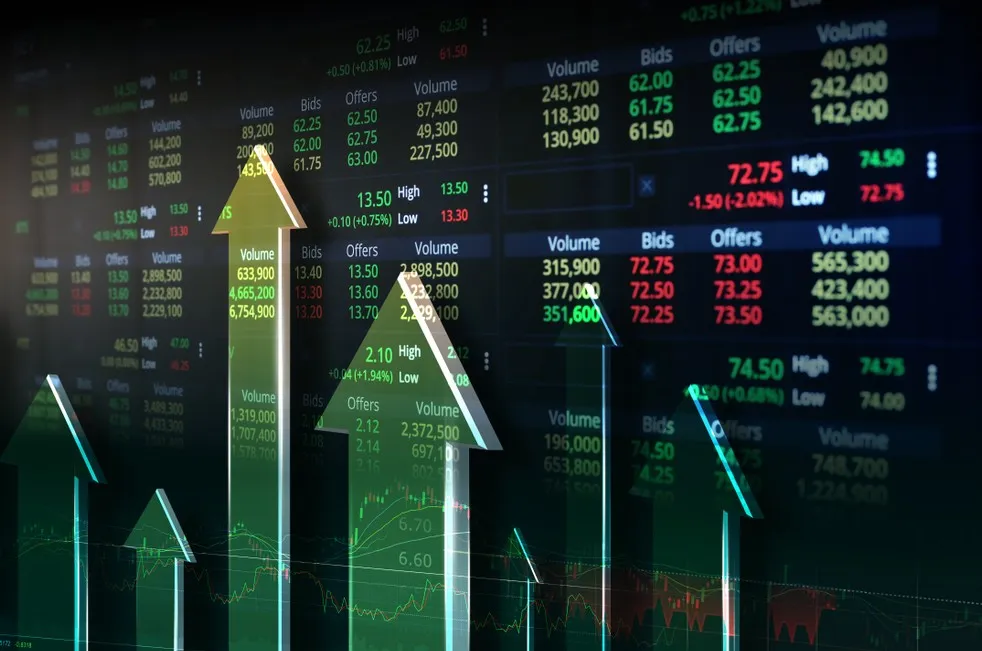 เจาะลึกนโยบายรถไฟฟ้า 20 บาท โอกาสทองครั้งใหม่ของนักลงทุน หรือกับดักล่อแมลงเม่า