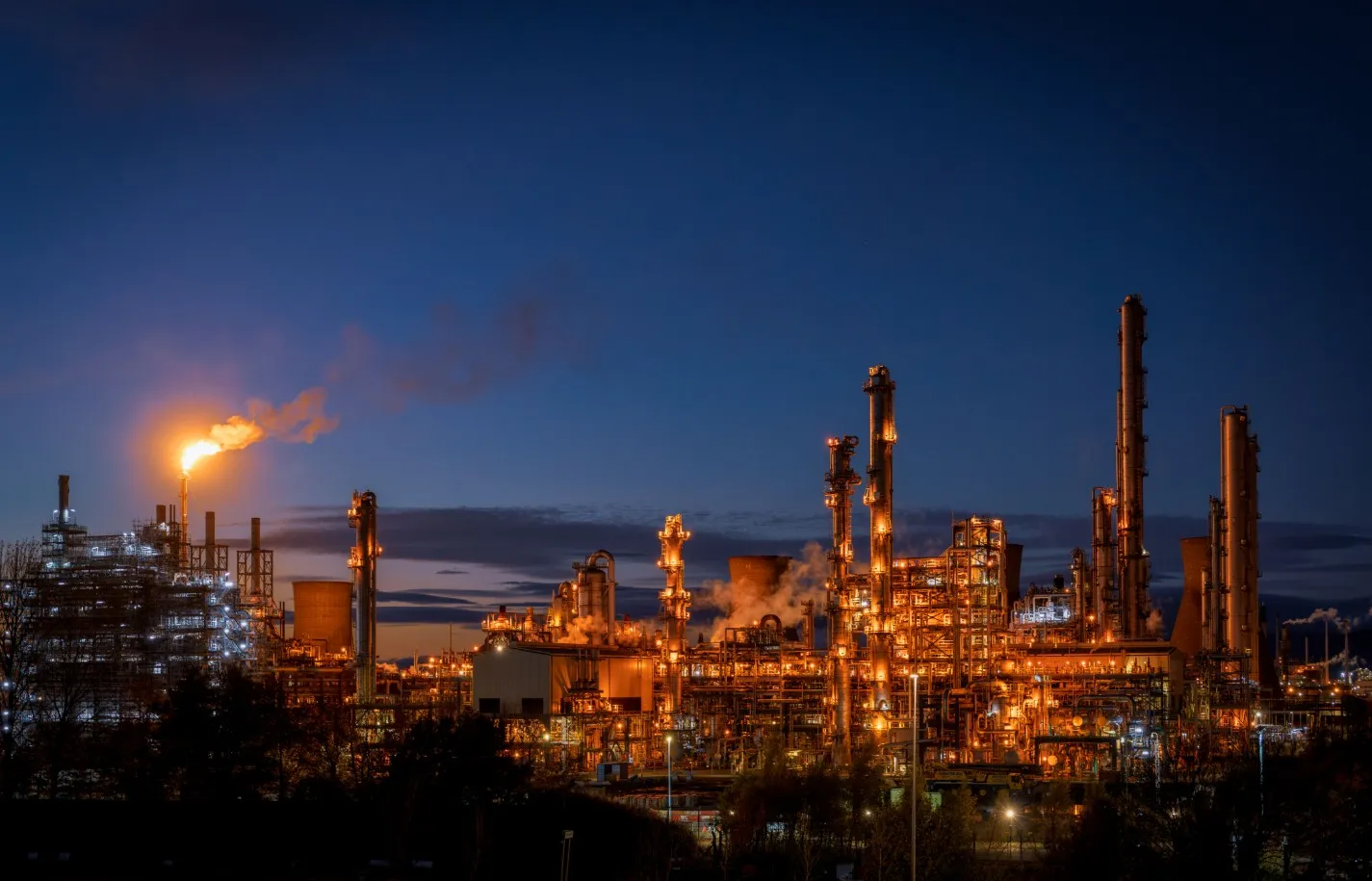 สมรภูมิปิโตรเคมีโลก เมื่อจีนผงาด เกาหลีใต้ยอมจำนน และไทยจะคว้าโอกาสได้อย่างไร