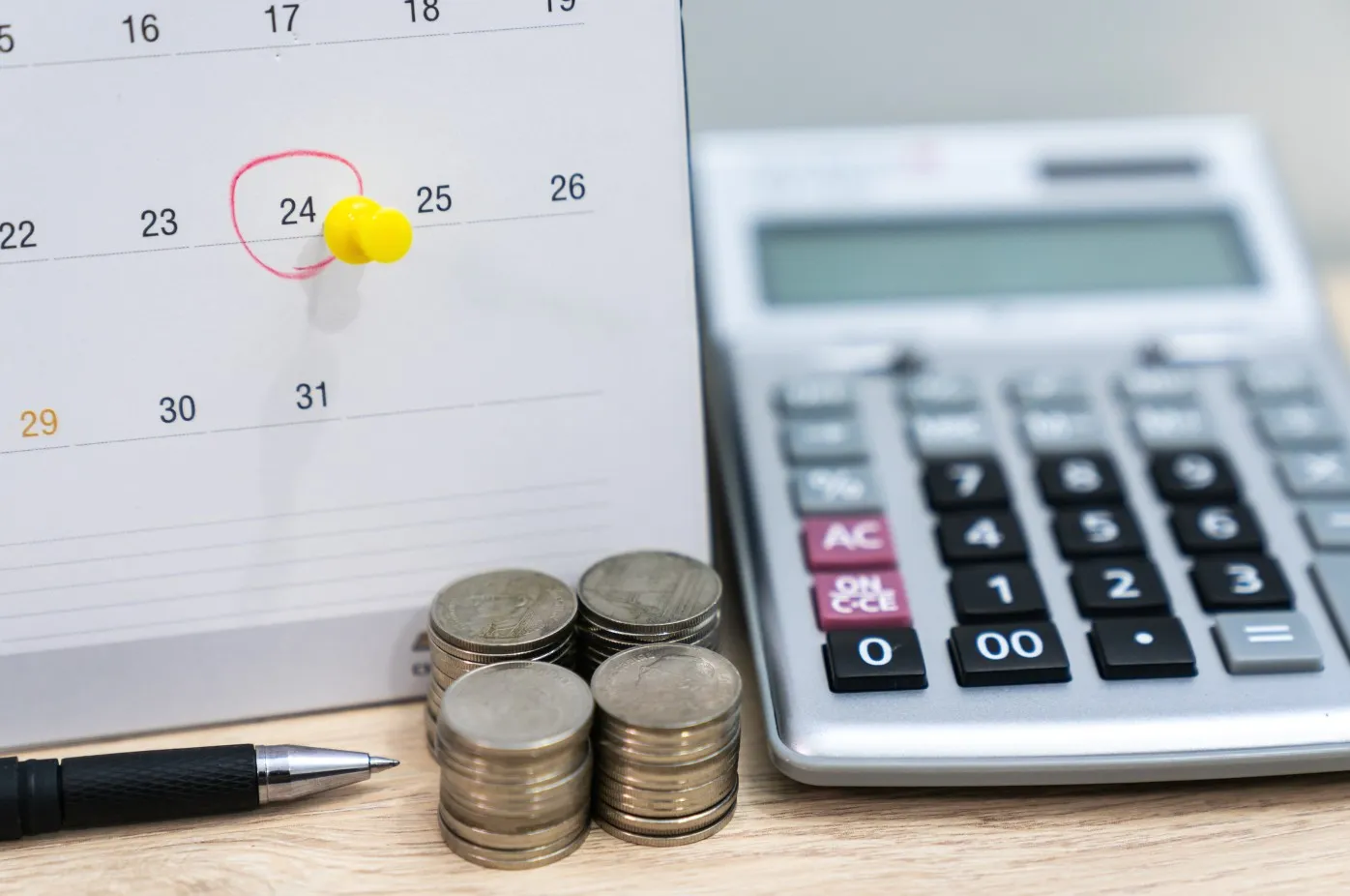 วิเคราะห์อนาคตเศรษฐกิจไทย 2568 ทางรอด GDP หลังมรสุมการเมือง-ภาษีทรัมป์